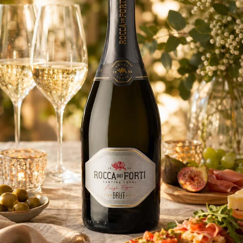 Rocca dei Forti Brut se sklenkami a občerstvením